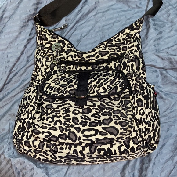 EUC Travelon Anti-Theft Crossbody Bag in Leopard print - Picture 4 of 15